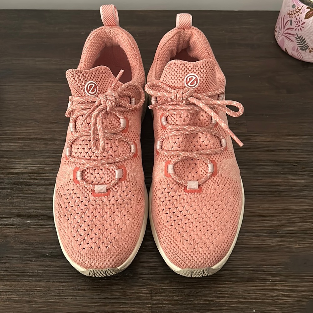 Cole Haan - ZeroGrand 360 Sneakers - Coral - Size 7.5